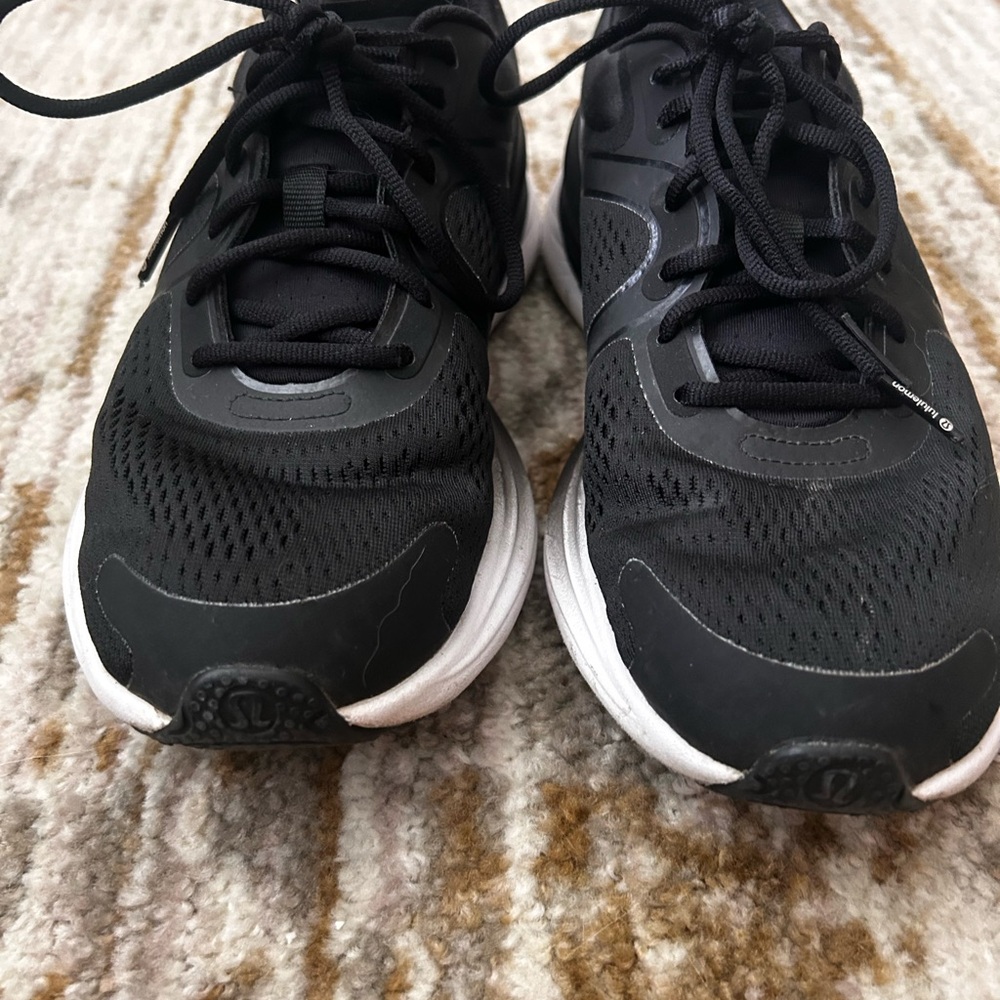 lululemon running Sneakers
